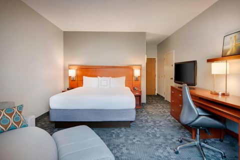 Courtyard by Marriott Savannah Midtown — photo 7
