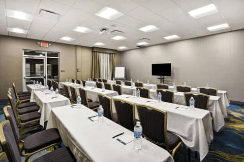 Homewood Suites By Hilton Warren Detroit — photo 6
