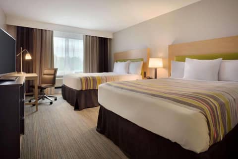 Country Inn & Suites by Radisson Asheville River Arts District — photo 2