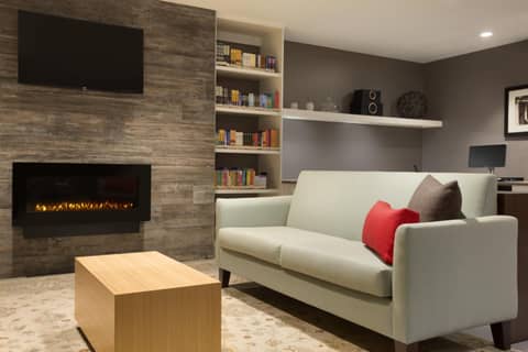 Country Inn & Suites by Radisson Asheville River Arts District — photo 4