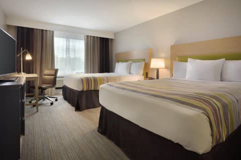Country Inn & Suites by Radisson Asheville River Arts District — photo 6